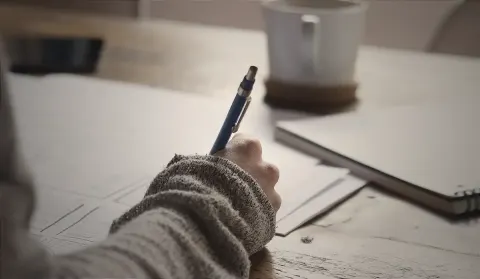 Why You Should Consider Using Paper Writing Services