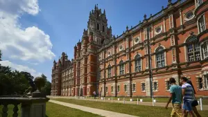 How to Get Full Scholarship to Top UK Universities
